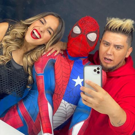 Xiomara Herrera responde a quienes acusan falta de química con Sensual Spiderman