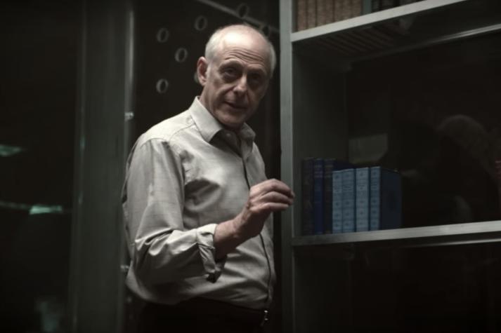 Muere actor de la serie "You" producto de coronavirus