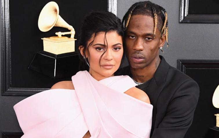 ¿Alarma de reconciliación? Travis Scott se coló en un Tik Tok de Kylie Jenner y su amiga