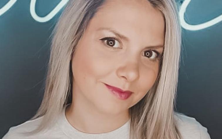 ¡Parecen clones! Nicole Pérez y su hija sacan aplausos con foto en pijama