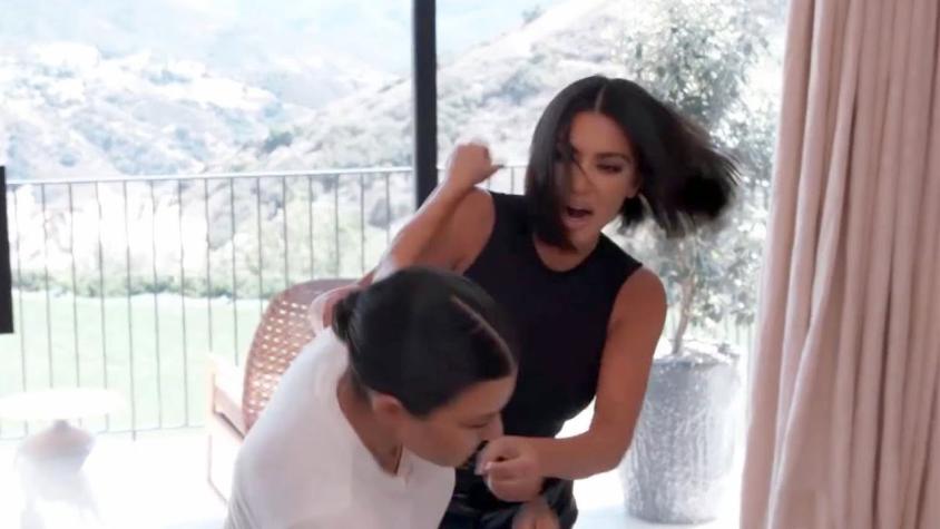 Kim Kardashian reveló que Kourtney la dejó sangrando tras su violenta pelea en TV
