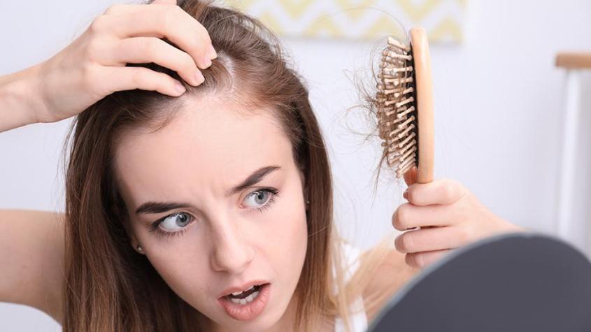 Caída del cabello durante la cuarentena: ¿Es normal?
