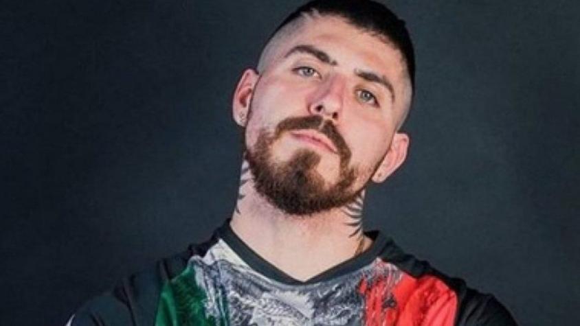 Sargento Rap le canta a su hijo pegado a la pancita de su pareja