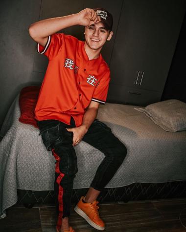 Actor Oliver Borner saca aplausos con noble iniciativa en Instagram