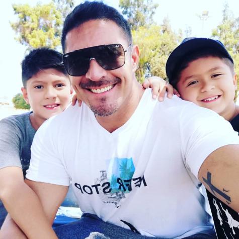 Hijo menor de Patricio Laguna la rompe en TikTok