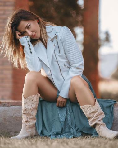 Pancha Merino recibe ola de críticas tras unirse a campaña contra el racismo