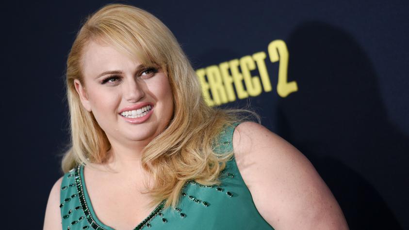 Rebel Wilson impacta con drástico cambio físico