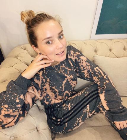 Kika Silva posa en bikini y es aplaudida en redes sociales
