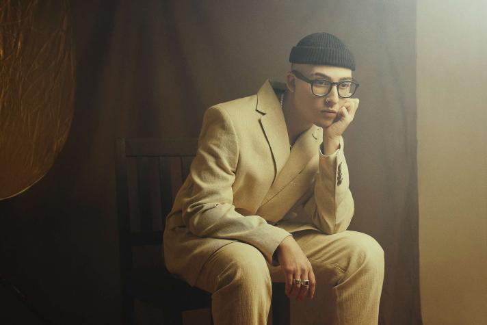 El reflejo de la sensualidad y nostalgia de Cristián León