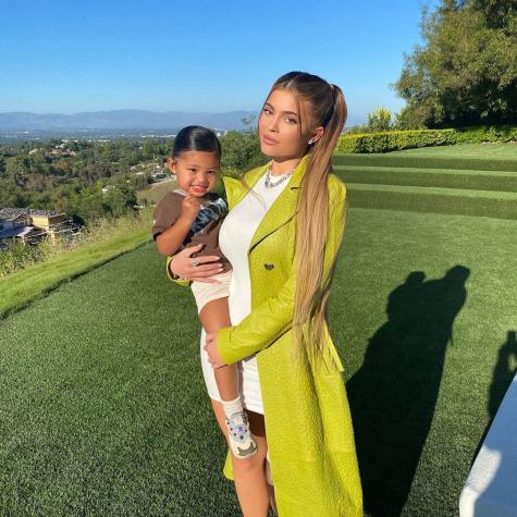 Kylie Jenner en la polémica por comprarle cartera Louis Vuitton a su hija Stormi