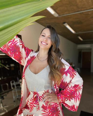Pampita hace fogosa revelación sexual: practica "sexting"