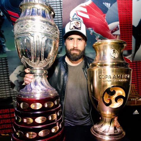 Claudio Bravo revela intenciones de comenzar una carrera política