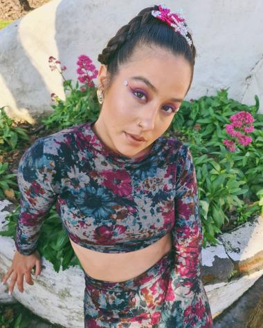 Denise Rosenthal es criticada por profundo escote en video de Instagram