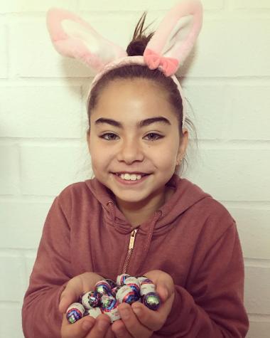 Actriz Magdalena Urra renueva su look y se suma a la moda de las trenzas
