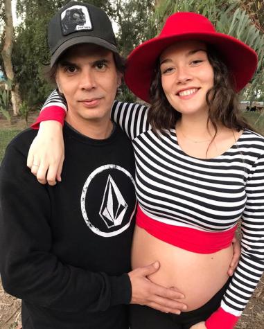 Pareja de Cota Castelblanco tras el nacimiento de su hija: “Llegaste en tiempos difíciles”