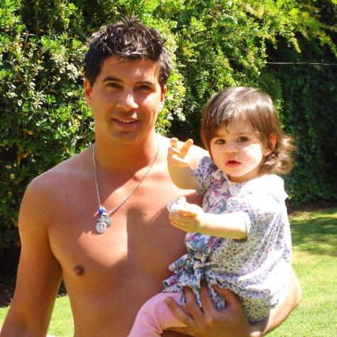 Mario Velasco recibe comentarios por increíble parecido con su hija Julieta