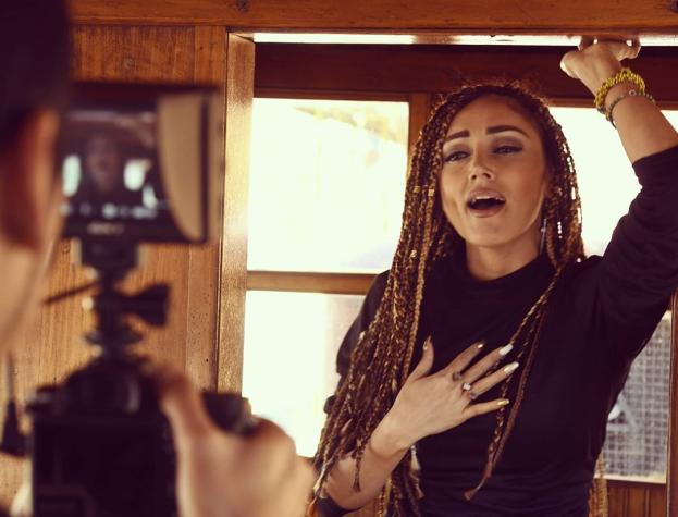 La "Rancherita" se llena de aplausos con video a lo "Rápido y Furioso"