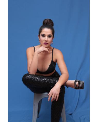 Carolina soto luce lo grande que está su hija de 13 años