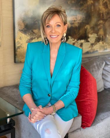 Raquel Argandoña recibió intenso apoyo en despacho en vivo