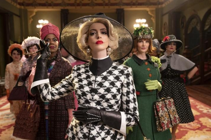 Adelanto de “Las Brujas” muestra espeluznante sonrisa de Anne Hathaway