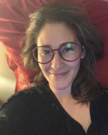 Belén Mora muestra selfie al despertar y usuarios le aconsejan cómo pasar la "caña"