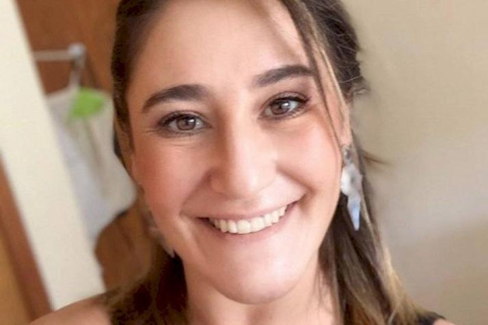 ¡Hermana menor de Belén Mora es su clon!