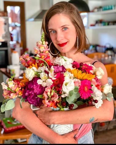 Alison Mandel comparte lo grande que está su hijo: ¡Ya gatea!