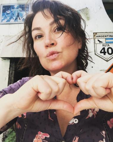 Javiera Contador celebra su millón de seguidores con potente mensaje sobre el cuerpo