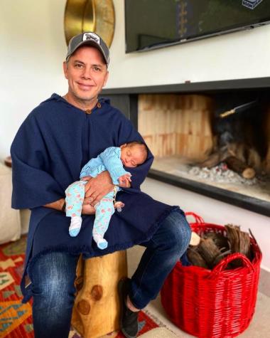 José Miguel Viñuela cautiva las redes con foto de su hija Elisa