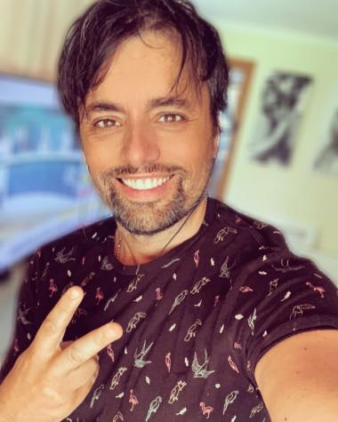 Daniel Valenzuela presentó a su mamá en redes sociales