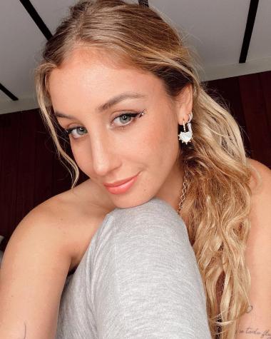 Daniela Castro relata fuerte discusión con taxista