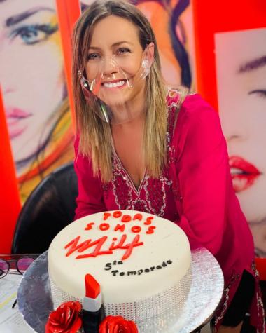 A la moda: Claudia Conserva se luce con corte de pelo en capas