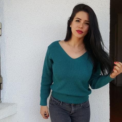 Angie Alvarado cautiva con foto desde su cama