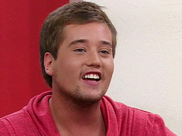 “Tiempo para volver”: Nicolás Yunge reaparece con nuevo look