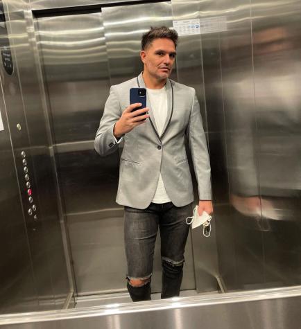 Hija de Rafael Olarra deslumbra en fiesta de graduación