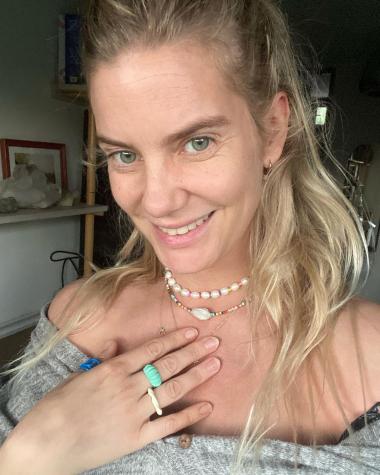 Javiera Acevedo encanta con fotos junto a su hijo
