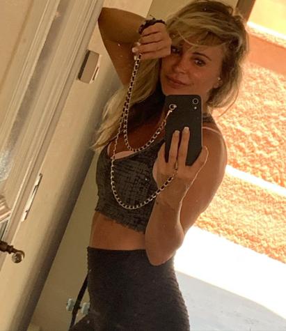 Eva Gómez se la juega con bikinazo por festividad religiosa