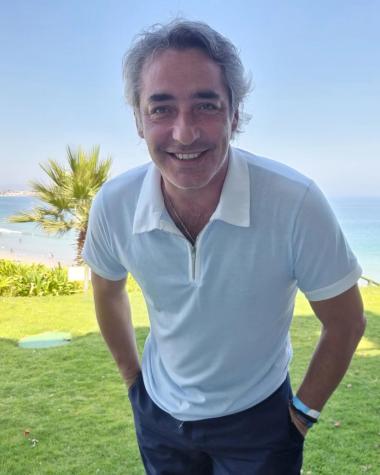José Luis Repenning saca aplausos al mostrarse en traje de baño