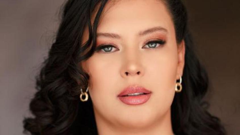 Michelle Carvalho se luce en infartantes fotos en lencería de encaje