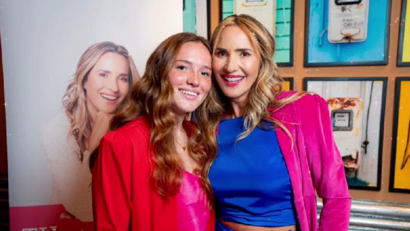 Angélica Castro y Laura de la Fuente