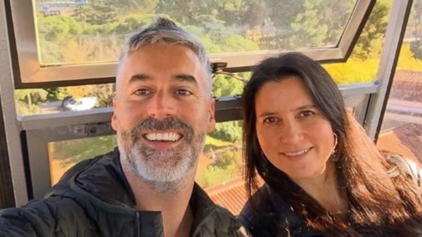 “Me llena de felicidad”: Carlos Díaz le dedicó románticas palabras a su esposa en su aniversario