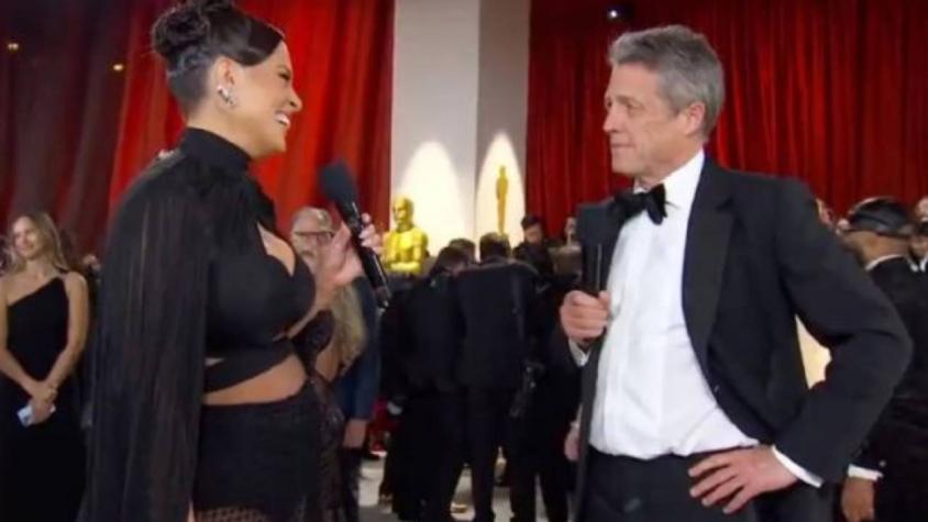 La criticada entrevista de Hugh Grant en los Premios Oscar