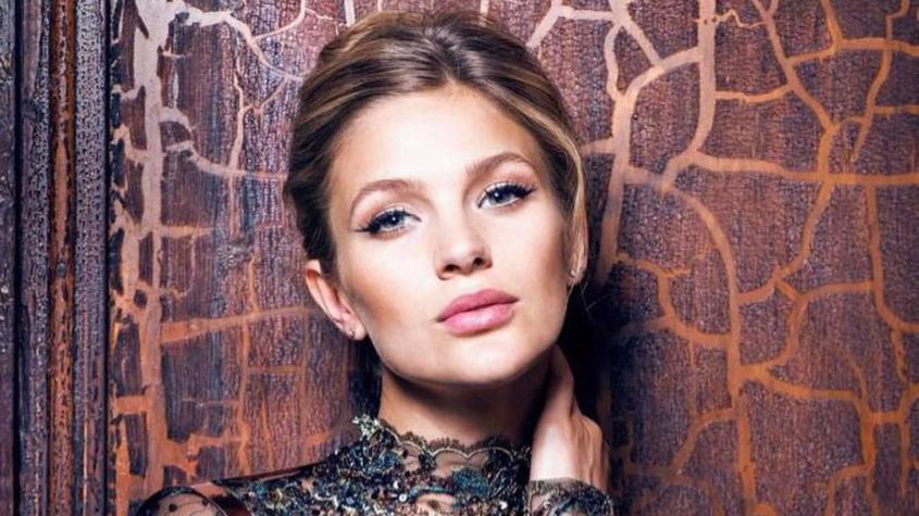 "Mucha paz": Mayte Rodríguez encanta con relajado look otoñal