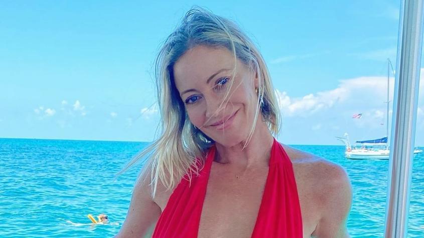 "Los años se arrancan de ti": Marcela Vacarezza dejó la escoba con sensual bikinazo