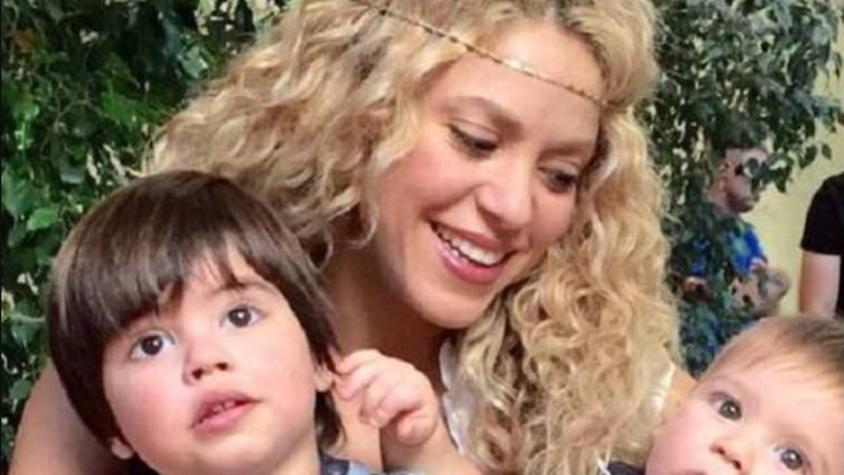 Shakira junto a sus hijos