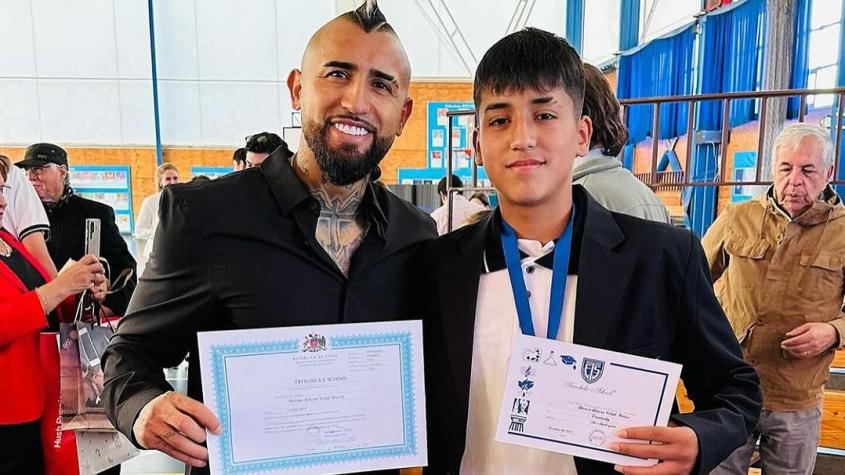 Arturo Vidal y su hijo Monito Vidal