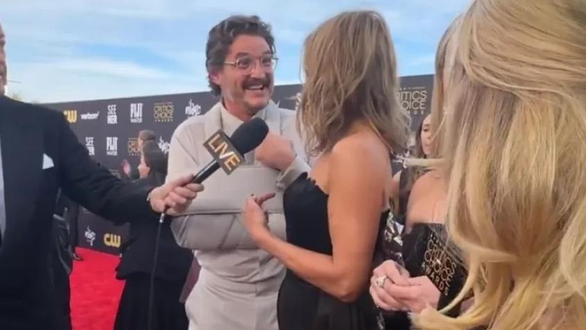 Pedro Pascal y Jennifer Aniston