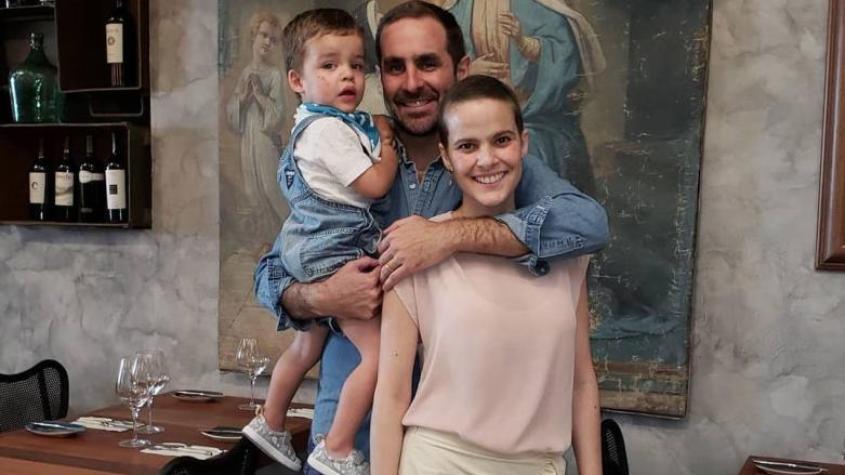 Cristián Arriagada muestra emotivo registro fotográfico de Javiera Suárez en velador de su hijo